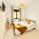 Апартаменты Modern Ensuite In Instant House