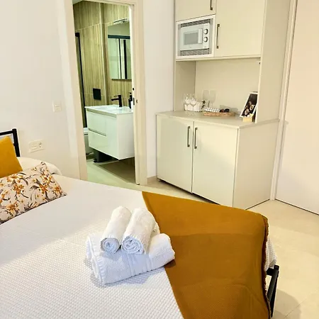 Appartement Modern Ensuite In Instant House *