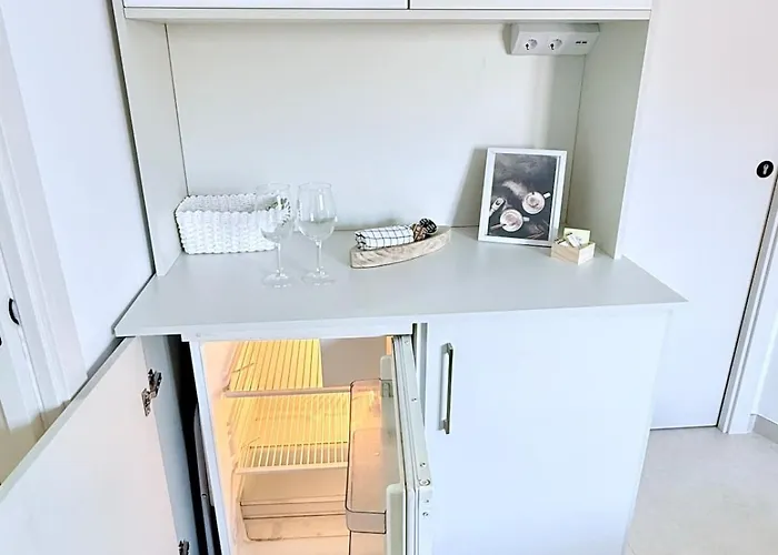 Modern Ensuite In Instant House Appartement *