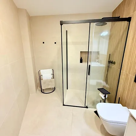 Modern Ensuite In Instant House Appartement Nerja