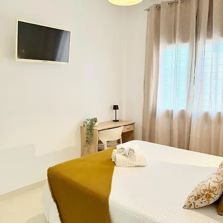 Modern Ensuite In Instant House *