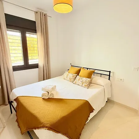 Modern Ensuite In Instant House Appartement